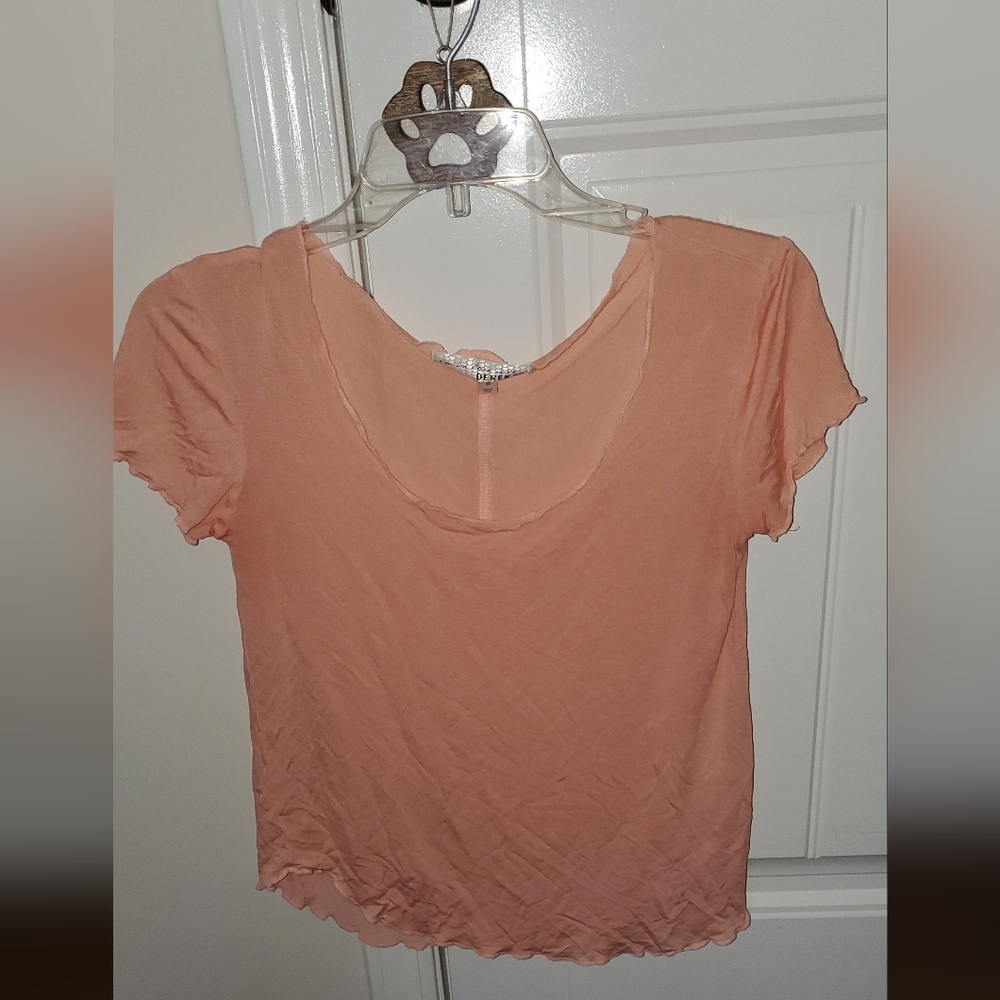 🌟IM IN LOVE WITH DEREK PEACH 🍑 TSHIRT SIZE SMALL